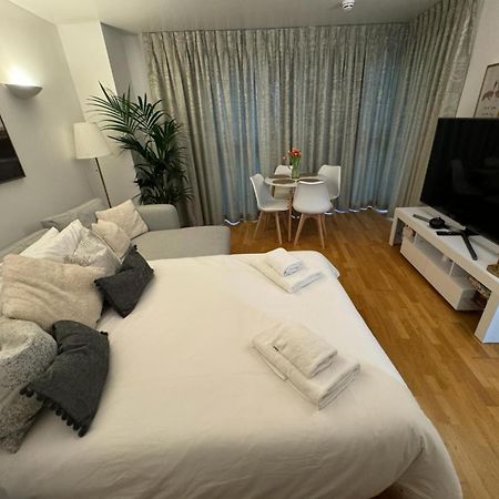 Luxury Apartment In Canary Wharf London Exteriör bild