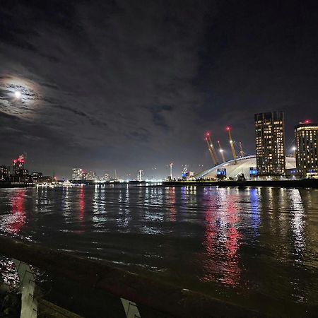 Luxury Apartment In Canary Wharf London Exteriör bild