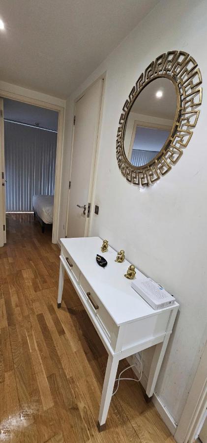 Luxury Apartment In Canary Wharf London Exteriör bild