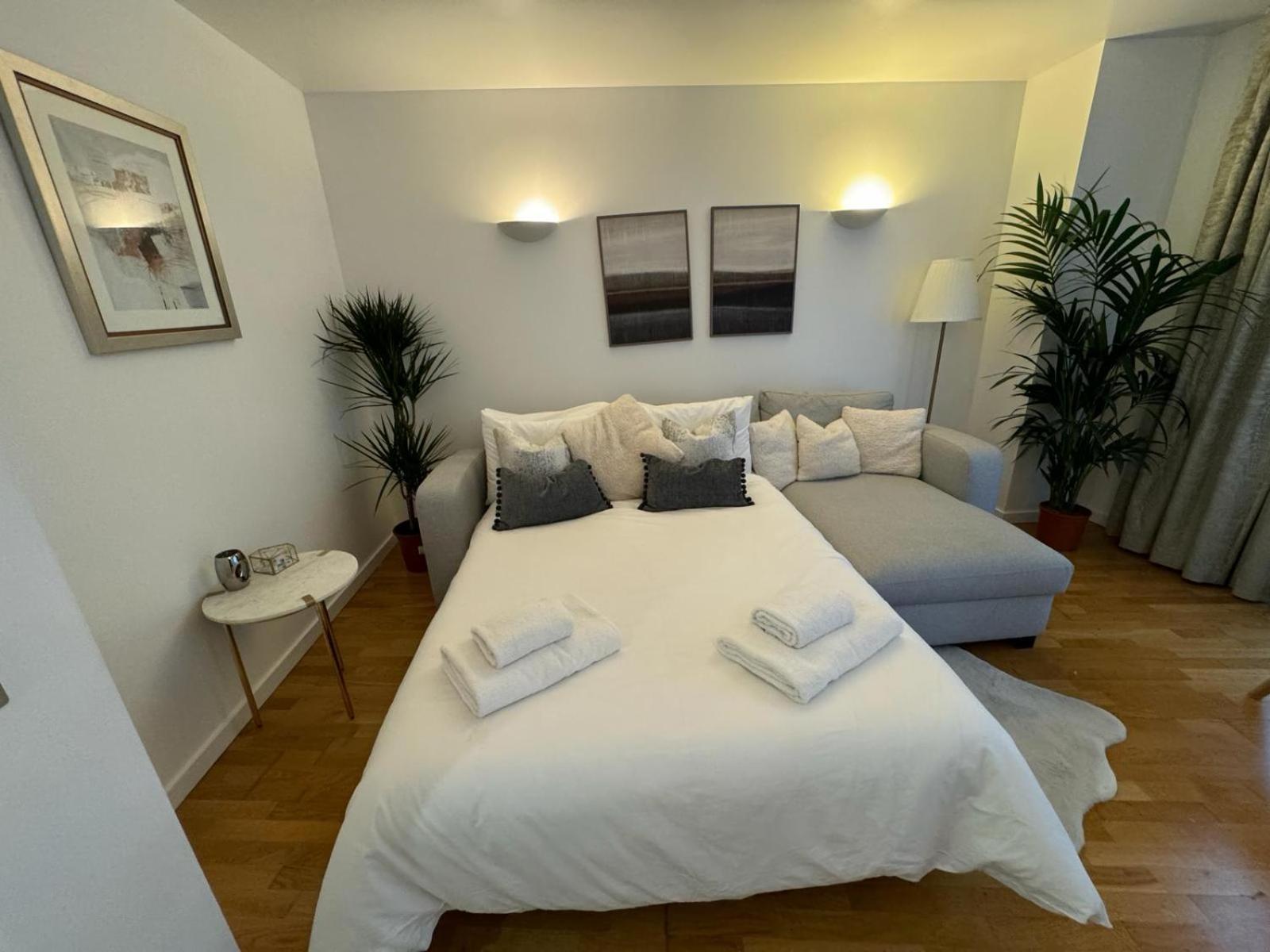 Luxury Apartment In Canary Wharf London Exteriör bild